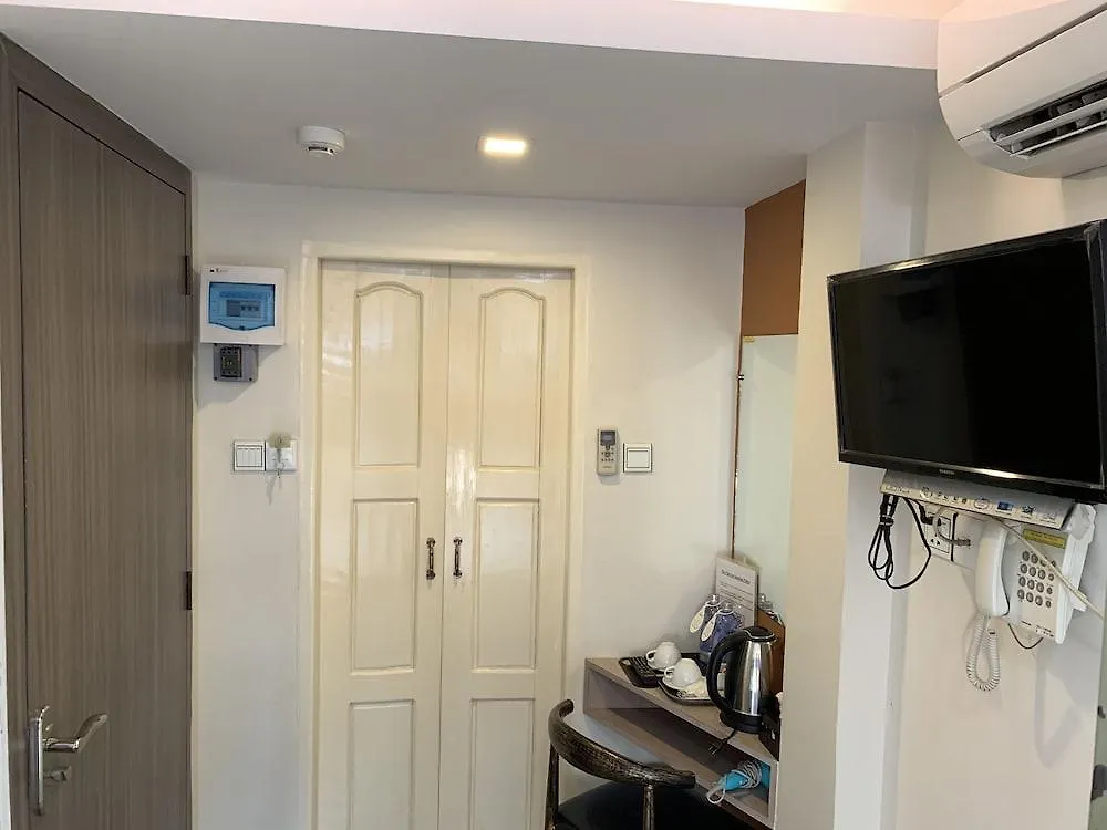 Hotel The Vibe Inn Yangon